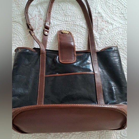 Vintage Leather Brahmin Purse - Picture 4 of 16